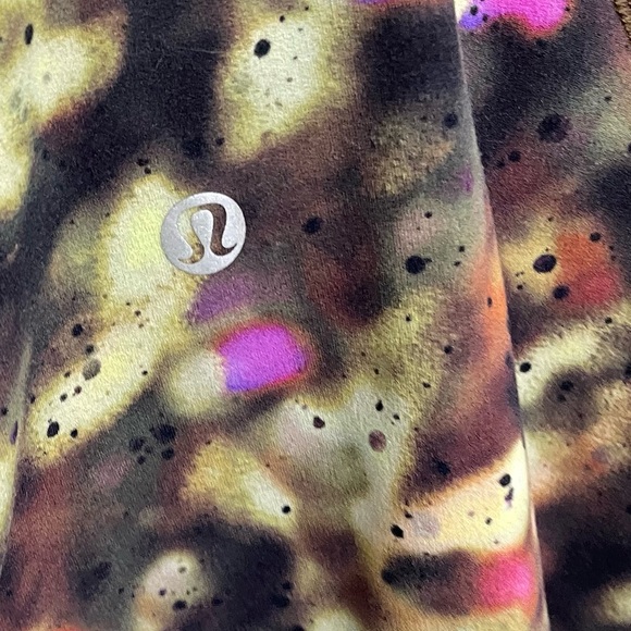 Lululemon Align Tank Top Size 6 Soft Focus Splatter Green Built In Bra.     L21 - Picture 5 of 7